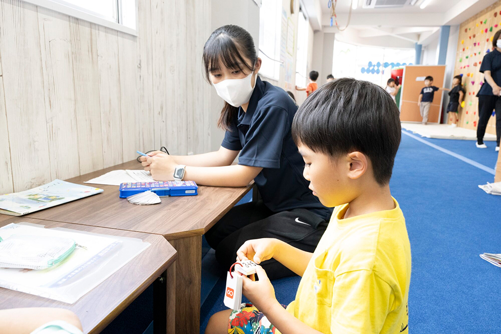 学童保育施設運営受託等